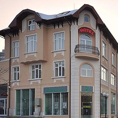 Irish Hotel Shumen Exteriör bild